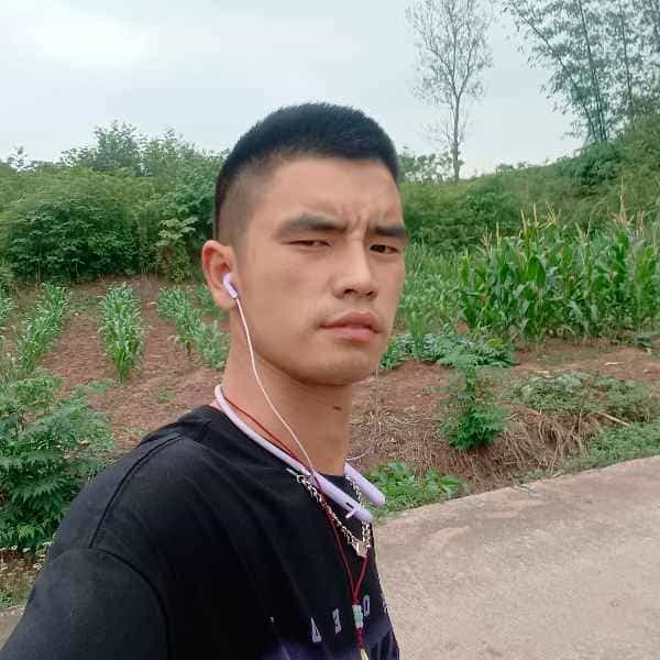 35岁岁四川单身帅哥 - 枣庄吉缘网
