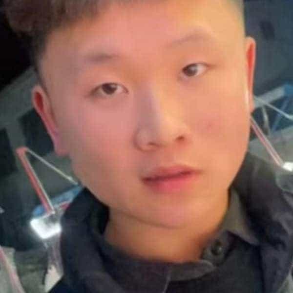22岁岁河南单身帅哥 - 枣庄吉缘网
