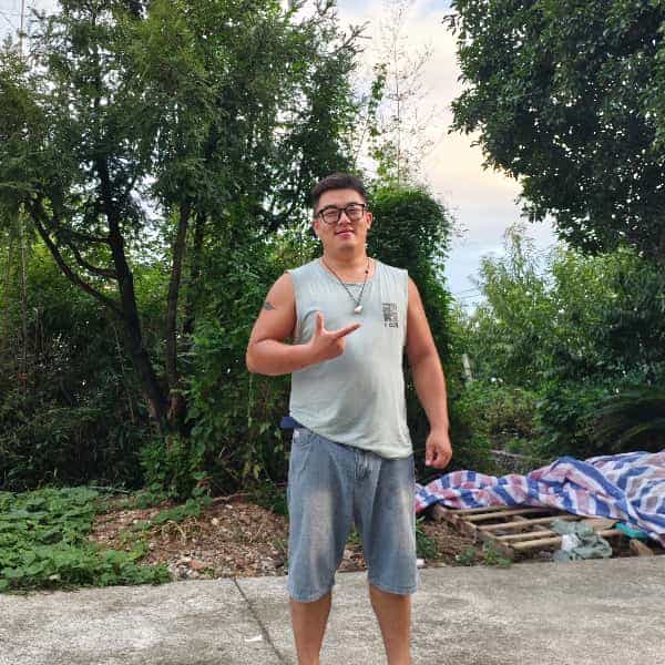 32岁岁浙江单身帅哥 - 枣庄吉缘网