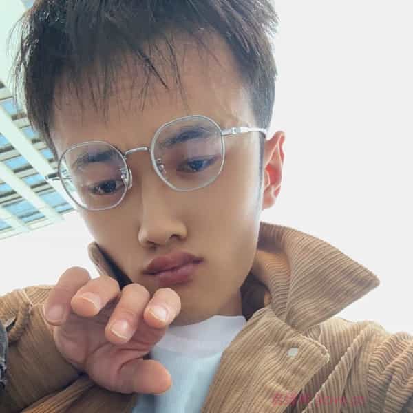 31岁岁贵州单身帅哥 - 枣庄吉缘网